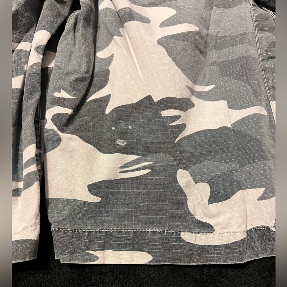 Vtg 90s No Boundaries Grey Camouflage Cargo Baggie Bermuda Men’s Shorts size 38 - Picture 5 of 5